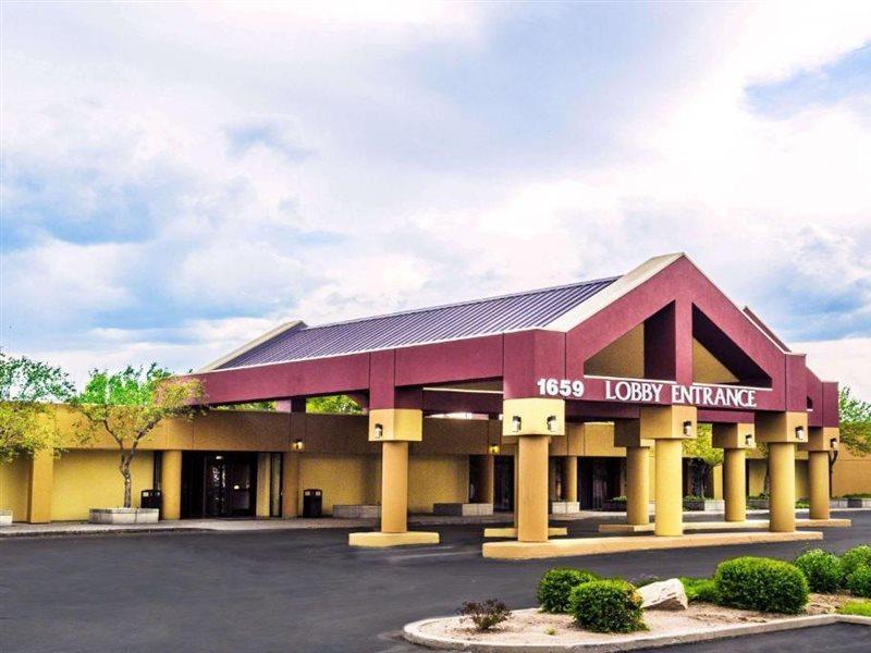 Ramada By Wyndham Salt Lake City North Temple Exterior photo